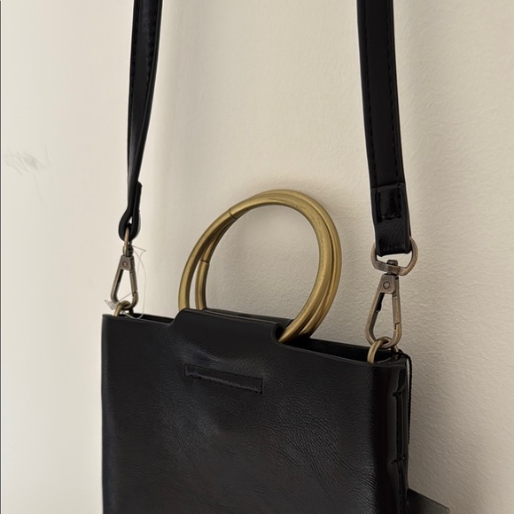 Street Level Black Leather Crossbody Bag with Gold Ring Handle - Picture 5 of 6